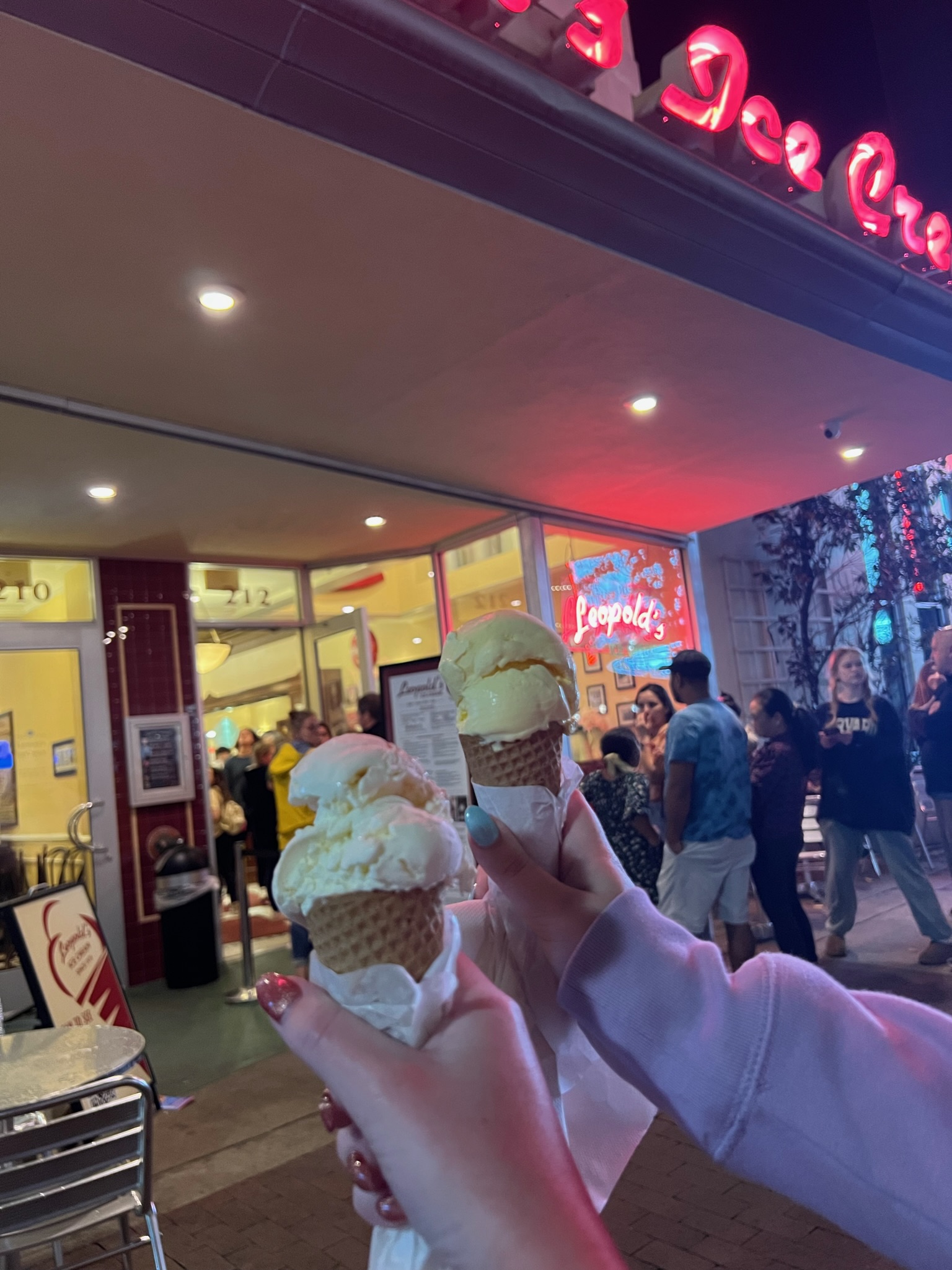 Savannah riverfront dining, March 2023