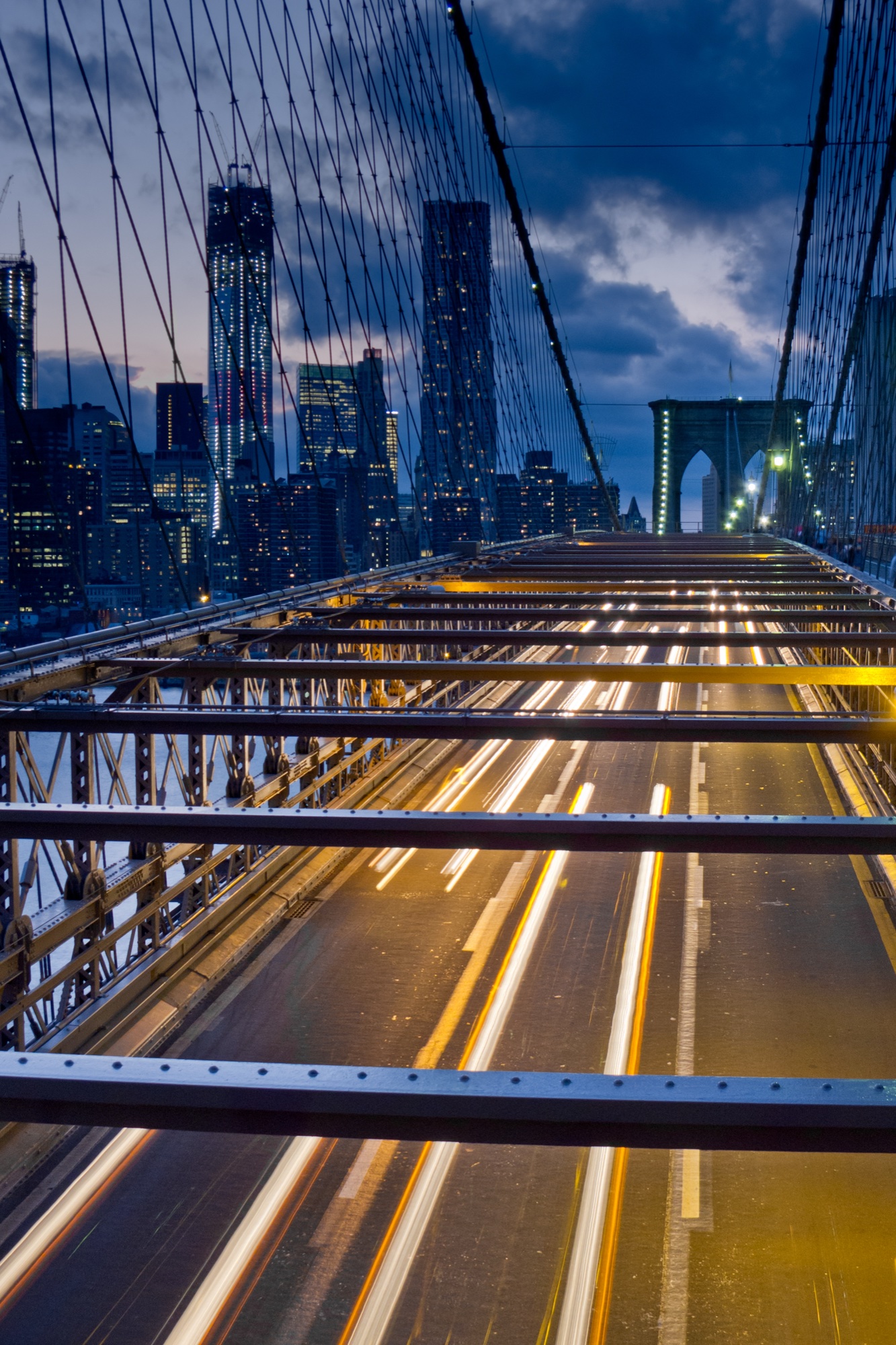 Brooklyn Bridge pedestrian walkway